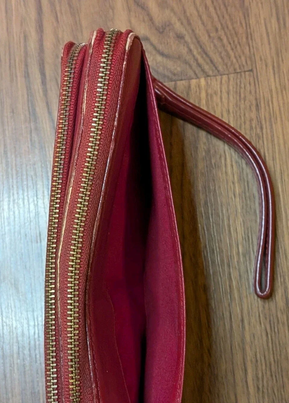 COACH Red Smooth Leather Slim Accordion Zip Wallet Wristlet Two Zip Coin Pouch